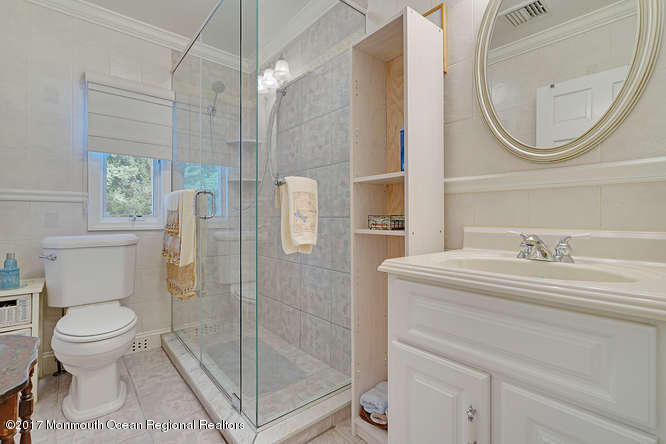 322 Adelphia Road Farmingdale, NJ 07727 - Photo 12 of 29 Bath