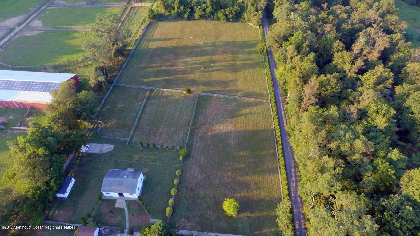 322 Adelphia Road Farmingdale, NJ 07727 - Photo 26 of 29 21533519-28
