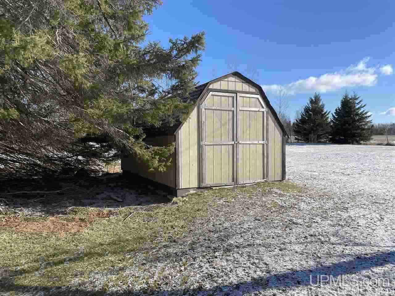 8972 Co Road Rapid River, MI 49878 - Photo 36 of 46