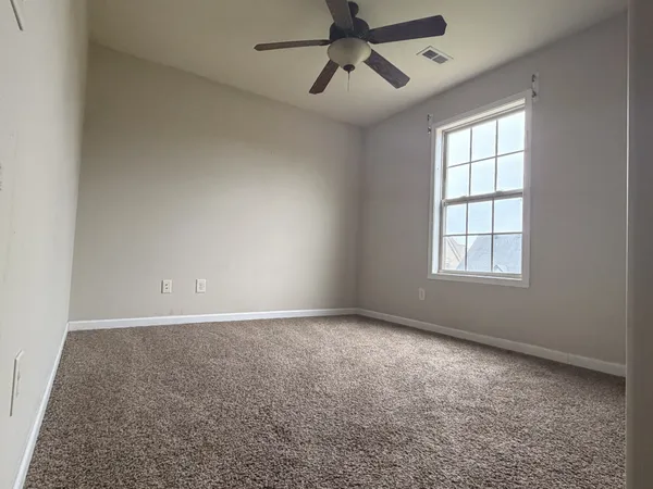 $1,900 | 1825 Apache Way, Clarksville, TN 37042