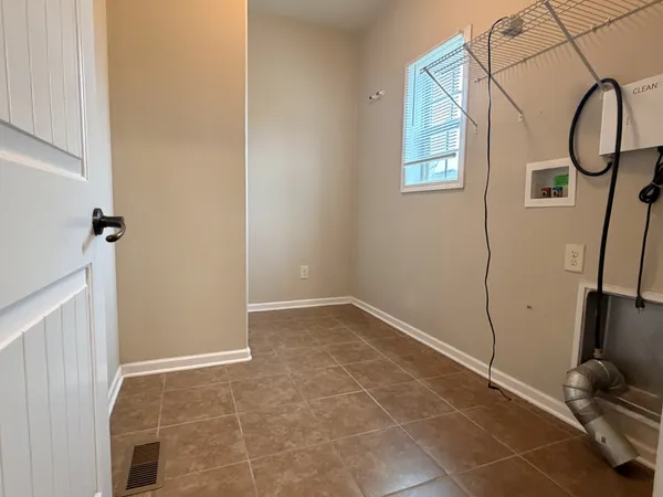 $1,900 | 1825 Apache Way, Clarksville, TN 37042