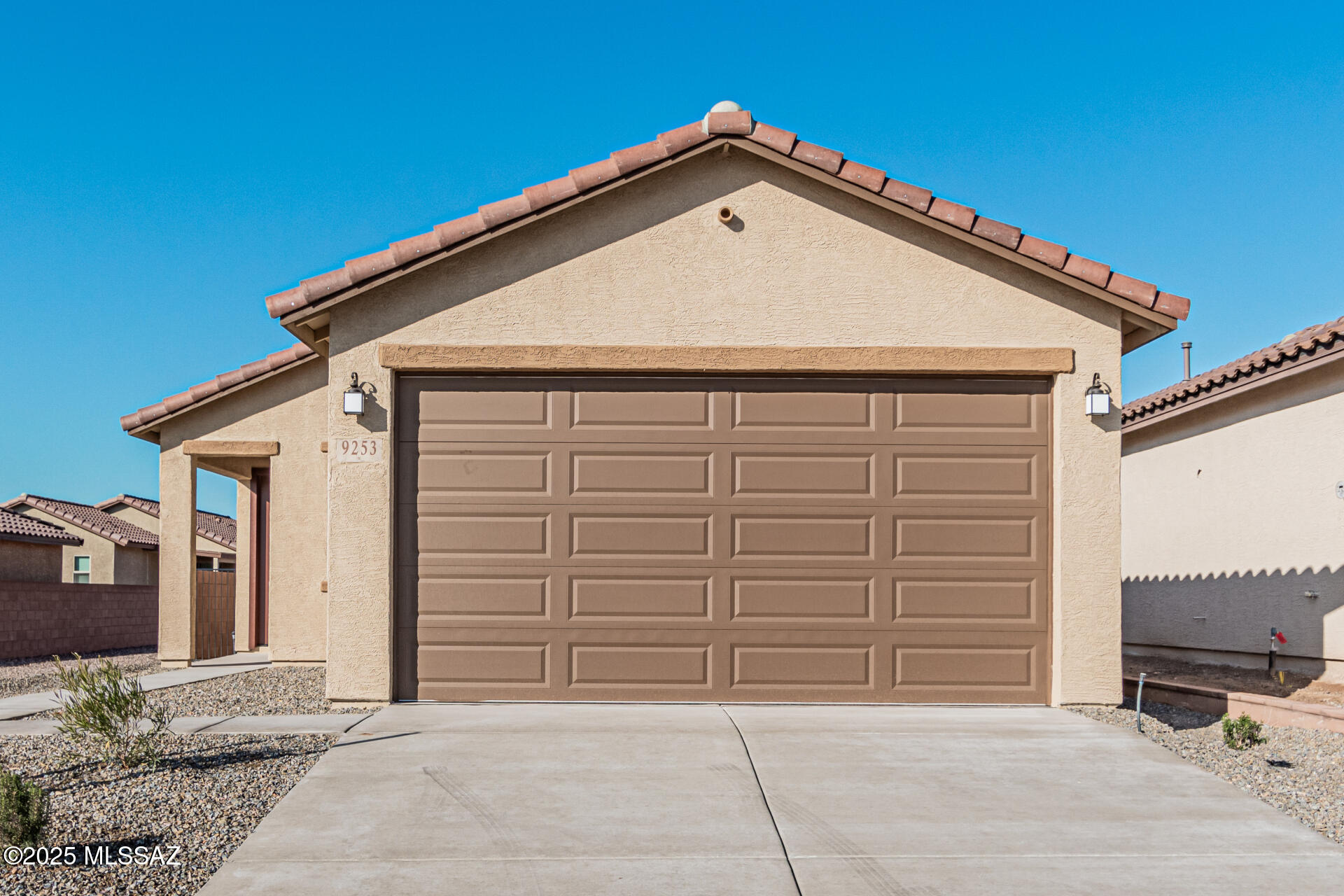 9253 North Agave Gold Road Tucson, AZ 85742 - Photo 2 of 31 02 Agave