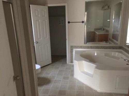 396 shady cove road bathroom