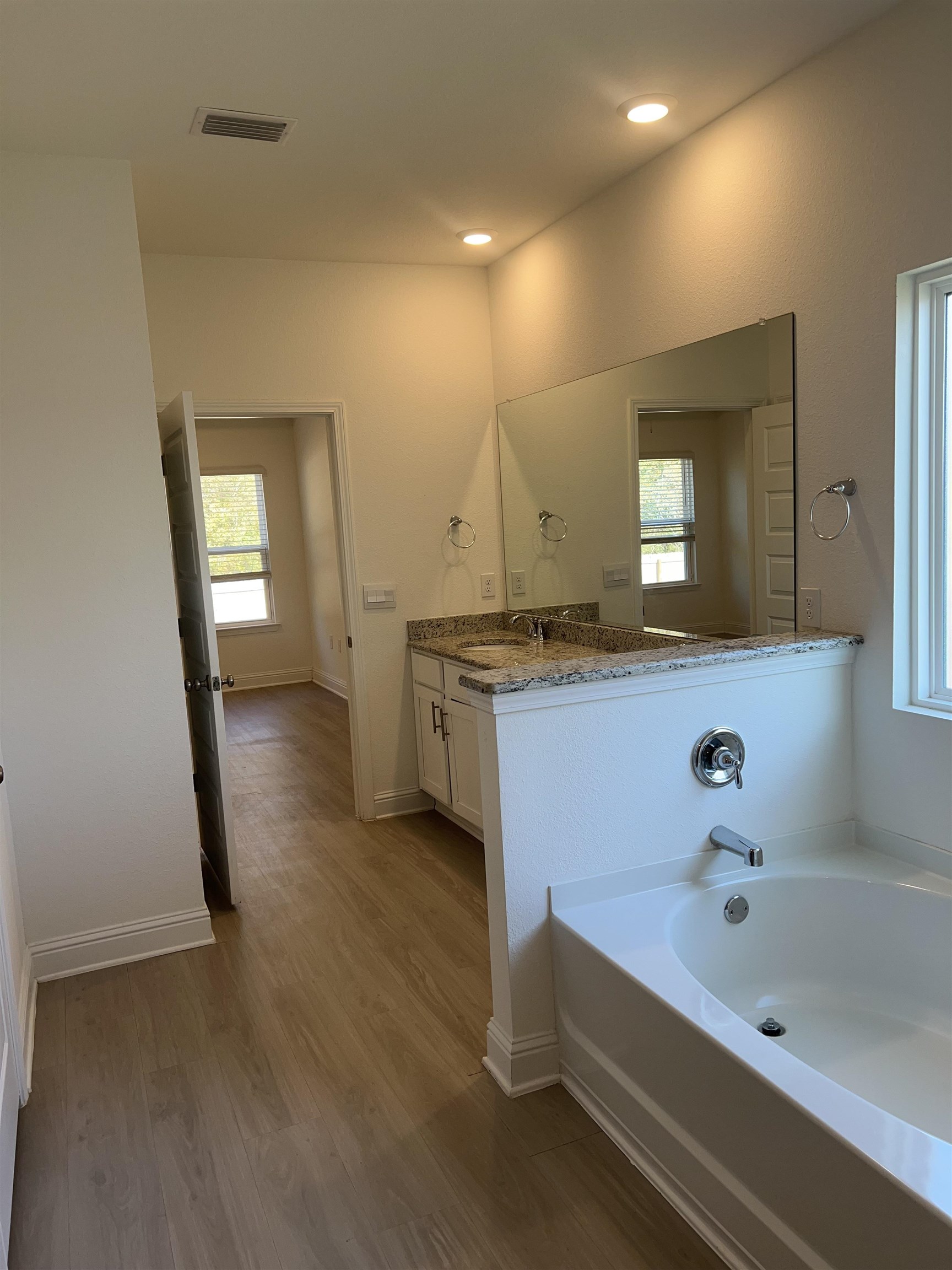 8855 Calverton Street Foley, AL 36535 - Photo 54 of 76 Bathroom