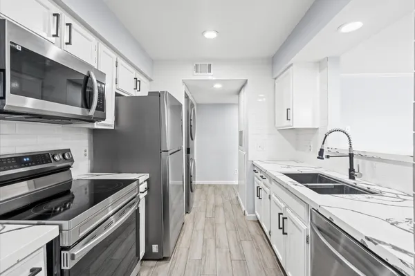 $1,400 | 14600 Fonmeadow Drive, Unit 602, Houston, TX 77035