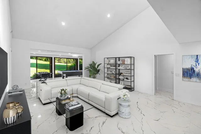 $669,900 | 78 Hampshire Lane, Boynton Beach, FL 33436