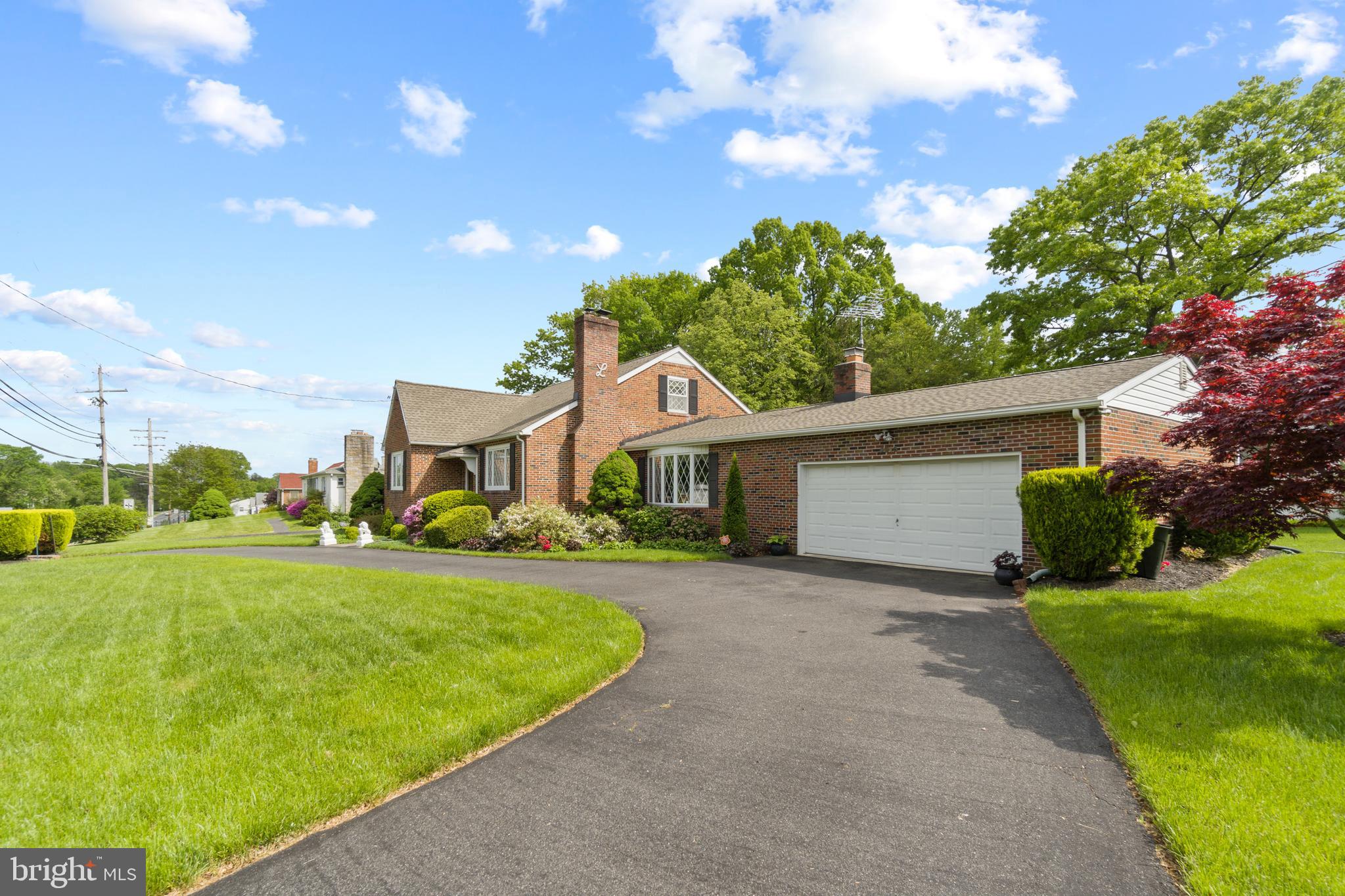 4213 Silver Spring Road Perry Hall, MD 21236 - Photo 4 of 30 Gallery Image 4