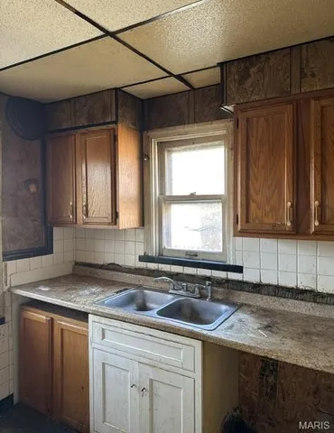 $59,900 | 6821 Primrose Avenue, St. Louis, MO 63133