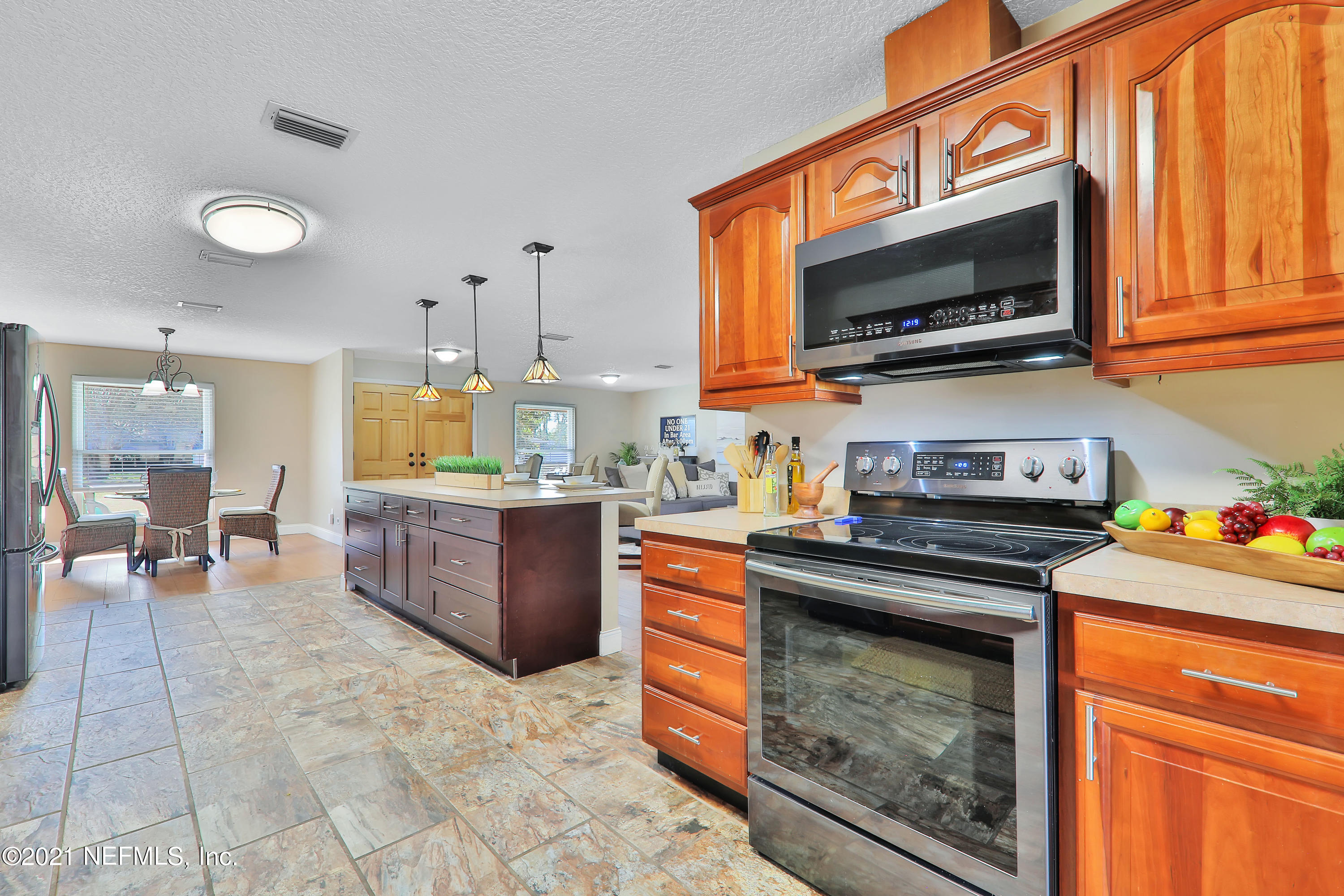 573 Rockingham Road Orange Park, FL 32073 - Photo 7 of 35 Kitchen 3