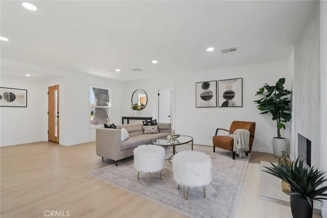 $999,950 | 16817 Index Street, Granada Hills, CA 91344