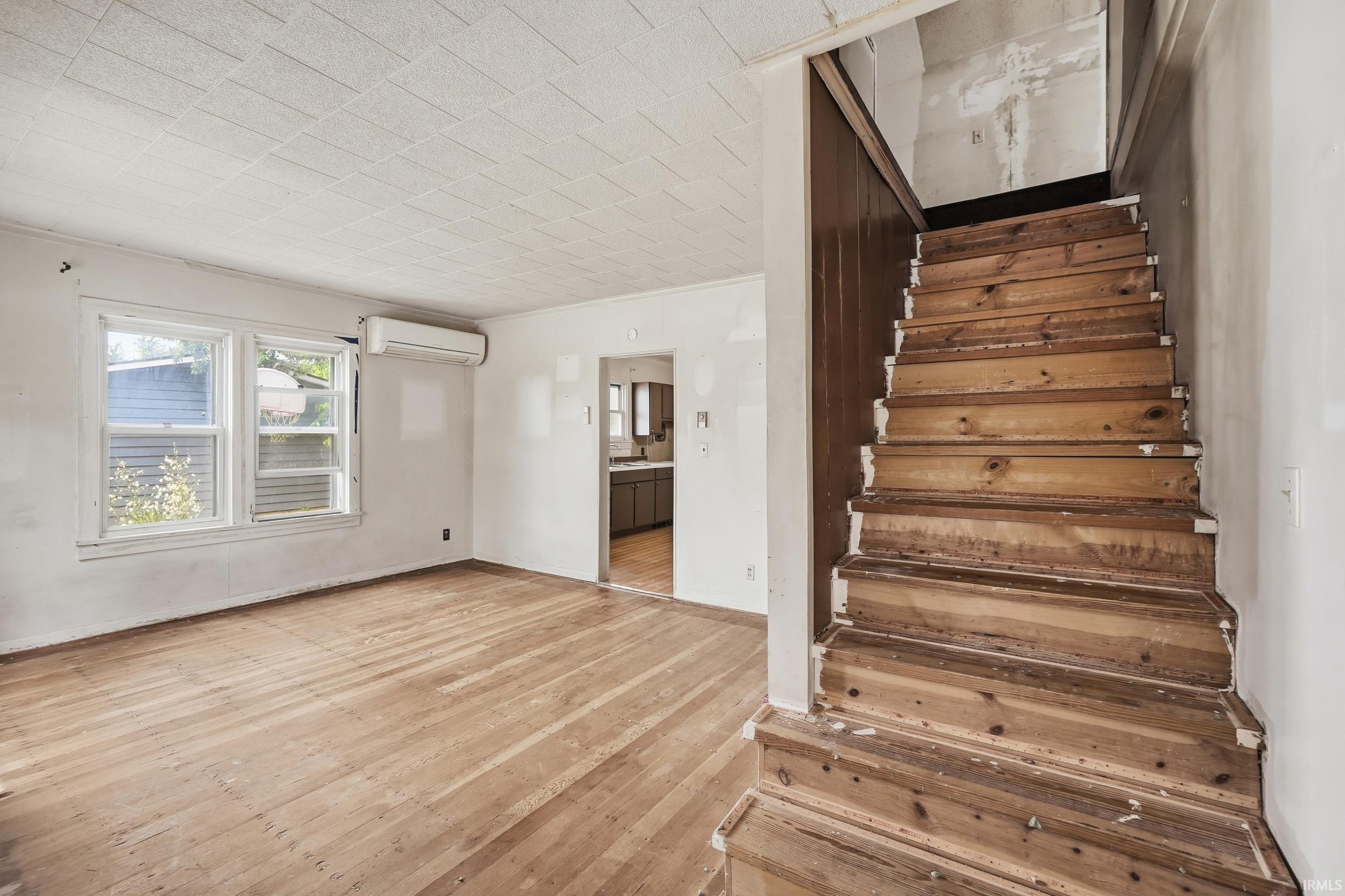 315 West Oak Street Butler, IN 46721 - Photo 8 of 41