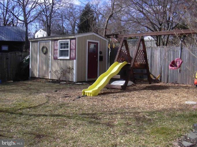739 Overbrook Road Baltimore, MD 21212 - Photo 21 of 22 BACK YARD WITH GARDEN SHED
