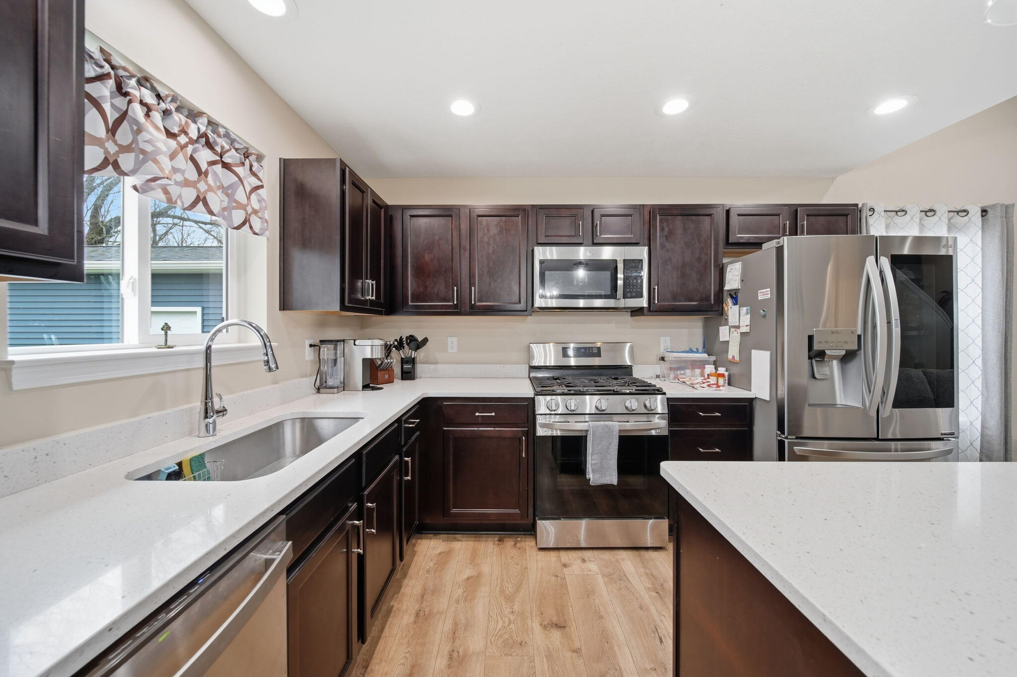 5178 Stone River Road Jackson, MI 49201 - Photo 4 of 41 Kitchen