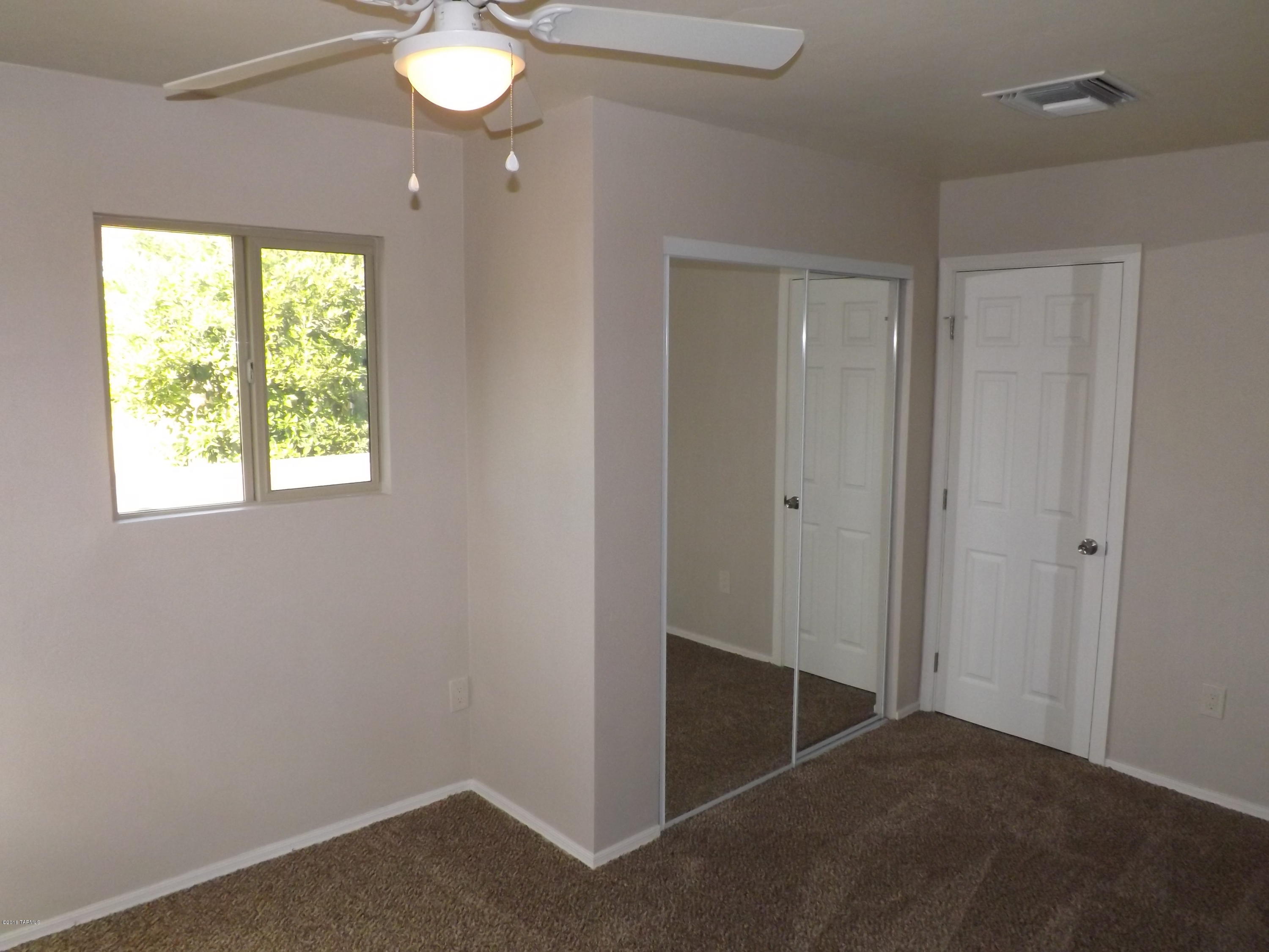 2235 South Miramonte Stravenue Tucson, AZ 85713 - Photo 18 of 34