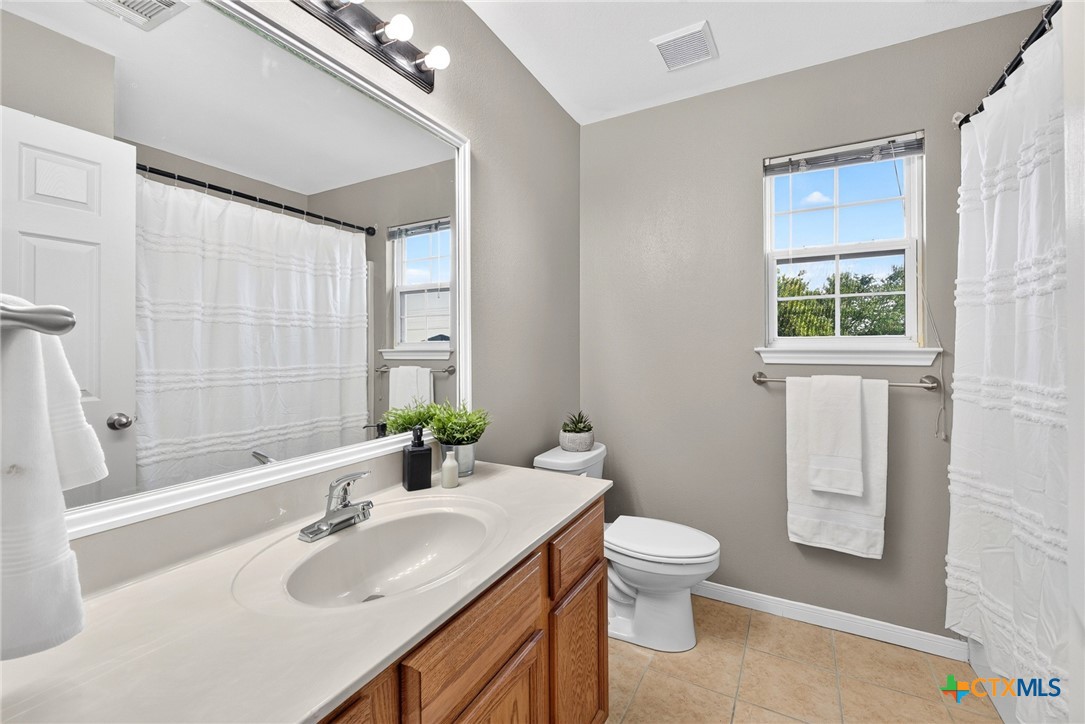 7720 Redbrush Temple, TX 76502 - Photo 19 of 23 Full bathroom upstairs