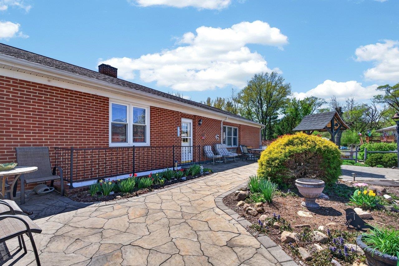 9625 Town Hall Road McGaheysville, VA 22840 - Photo 4 of 65