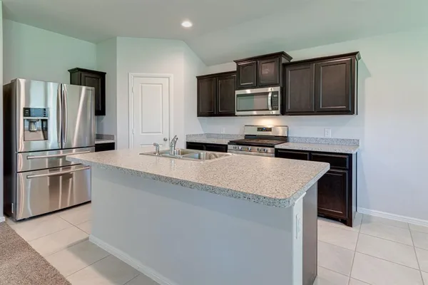 $1,900 | 16413 Milwaukee Street, Justin, TX 76247