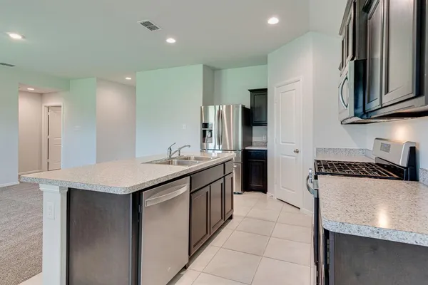 $1,900 | 16413 Milwaukee Street, Justin, TX 76247