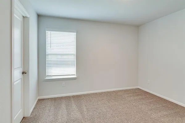 $1,900 | 16413 Milwaukee Street, Justin, TX 76247