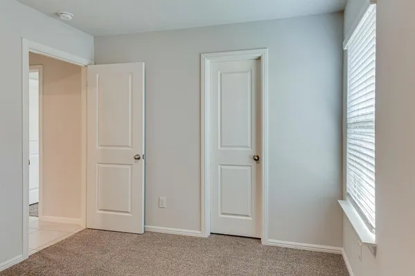 $1,900 | 16413 Milwaukee Street, Justin, TX 76247