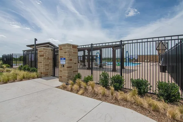 $1,900 | 16413 Milwaukee Street, Justin, TX 76247