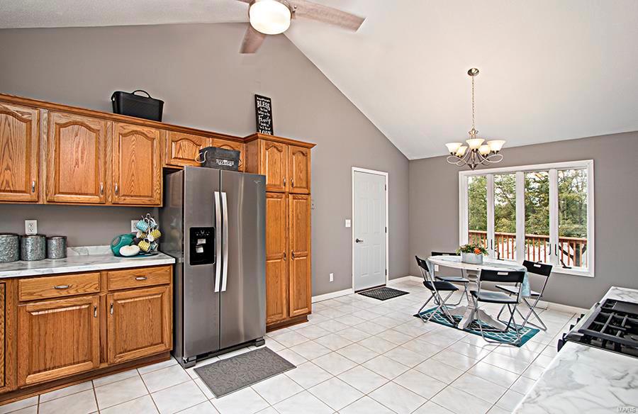 12963 Deer Run Road Highland, IL 62249 - Photo 16 of 58