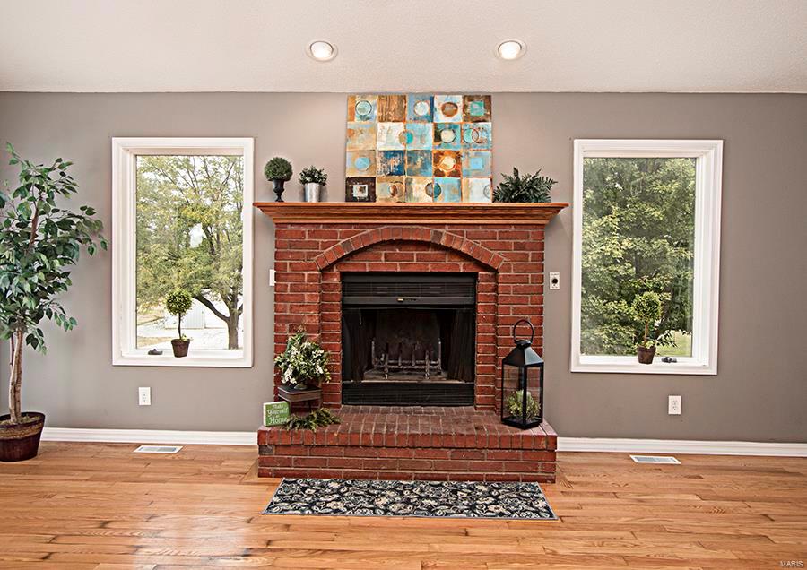 12963 Deer Run Road Highland, IL 62249 - Photo 18 of 58