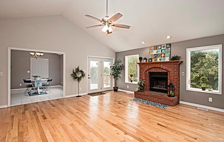 12963 Deer Run Road Highland, IL 62249 - Photo 20 of 58