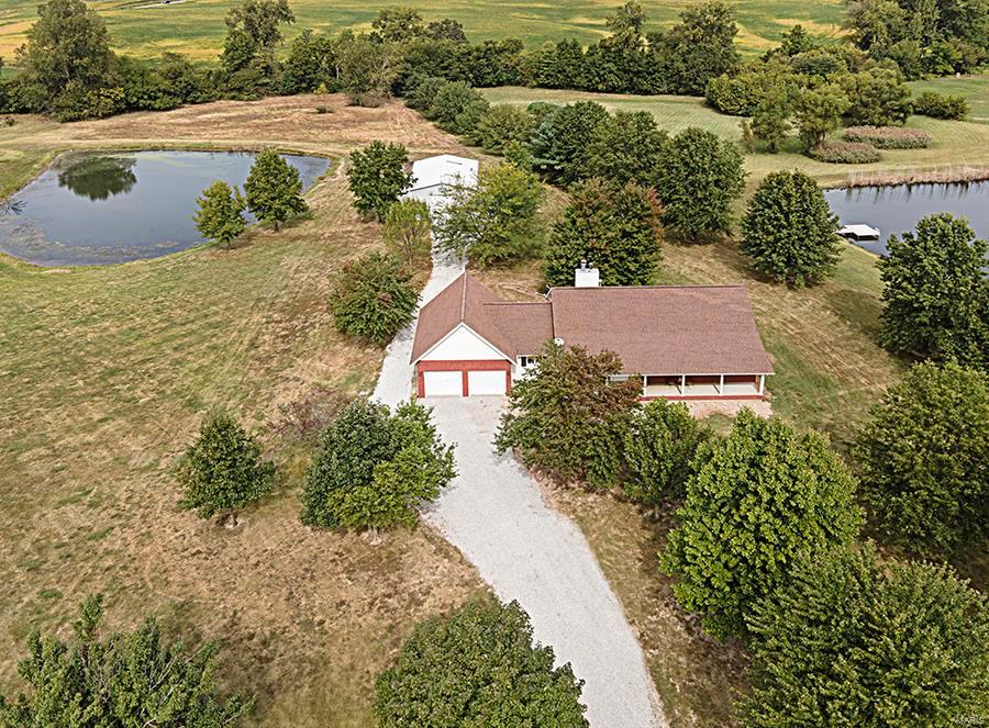 12963 Deer Run Road Highland, IL 62249 - Photo 41 of 58