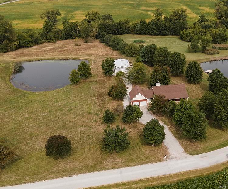 12963 Deer Run Road Highland, IL 62249 - Photo 42 of 58