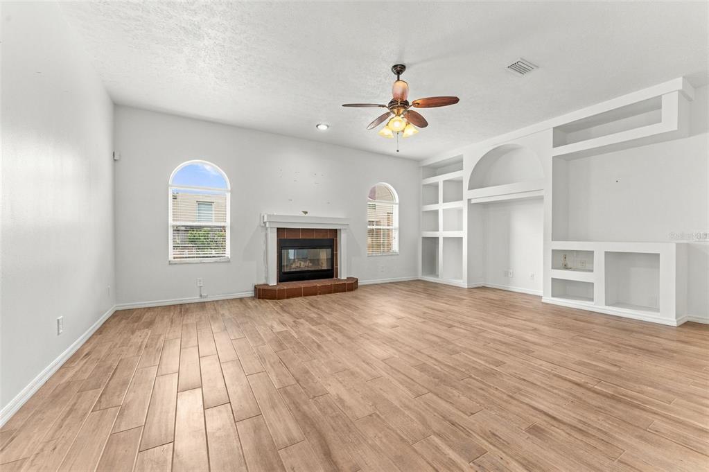 2561 Regal River Road Valrico, FL 33596 - Photo 12 of 56 Gallery Image 12