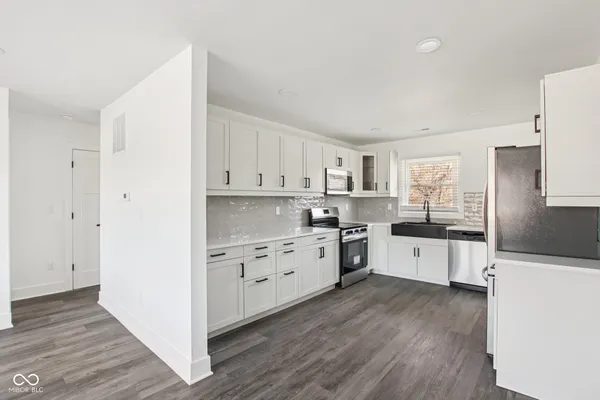 $225,000 | 21 North Devon Avenue, Indianapolis, IN 46219