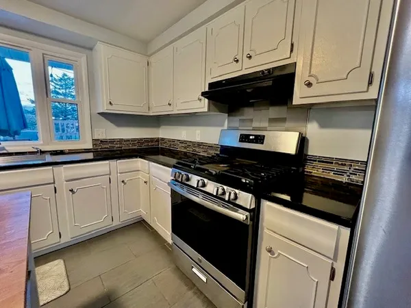 $279,000 | 1016 Holly Lane, Endicott, NY 13760