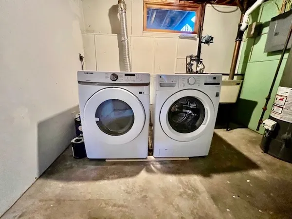 $279,000 | 1016 Holly Lane, Endicott, NY 13760