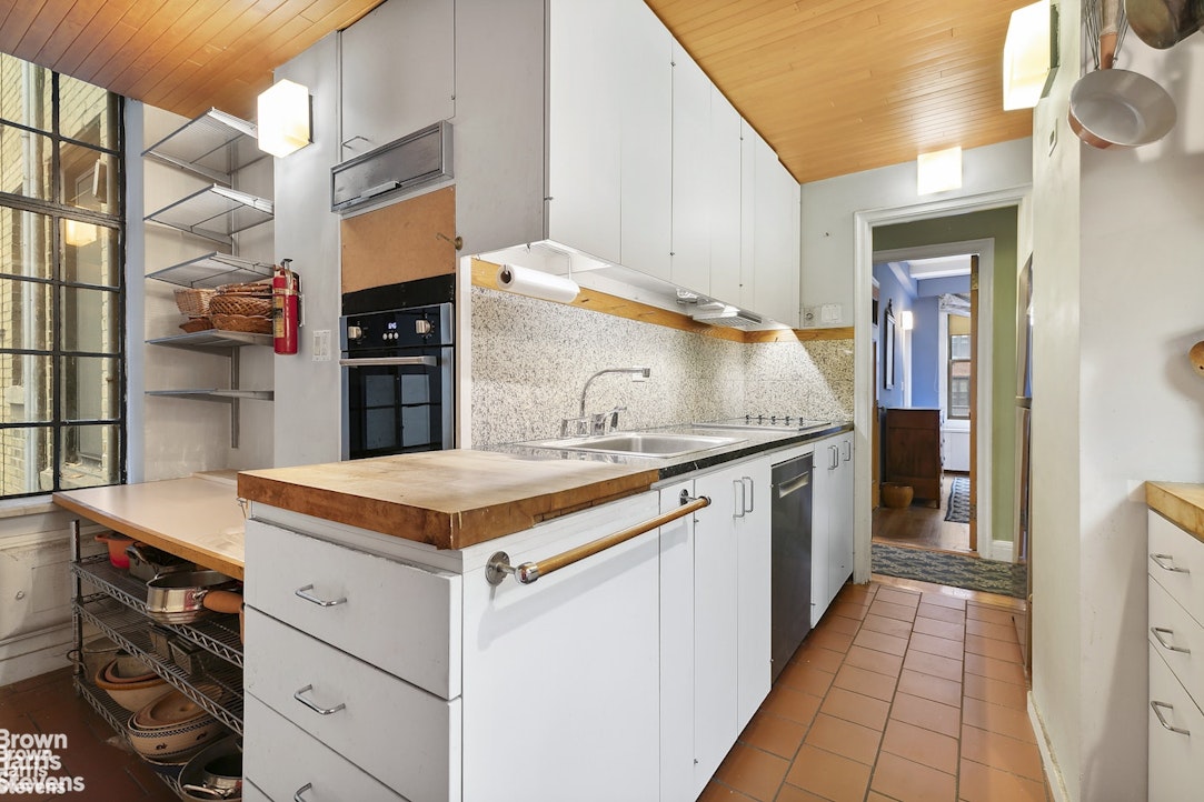 435 East 57th Street, Unit 7B Manhattan, NY 10022 - Photo 8 of 10