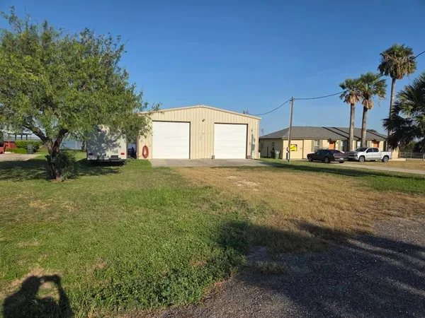 $474,900 | 394 Bayside Estates, Riviera, TX 78379