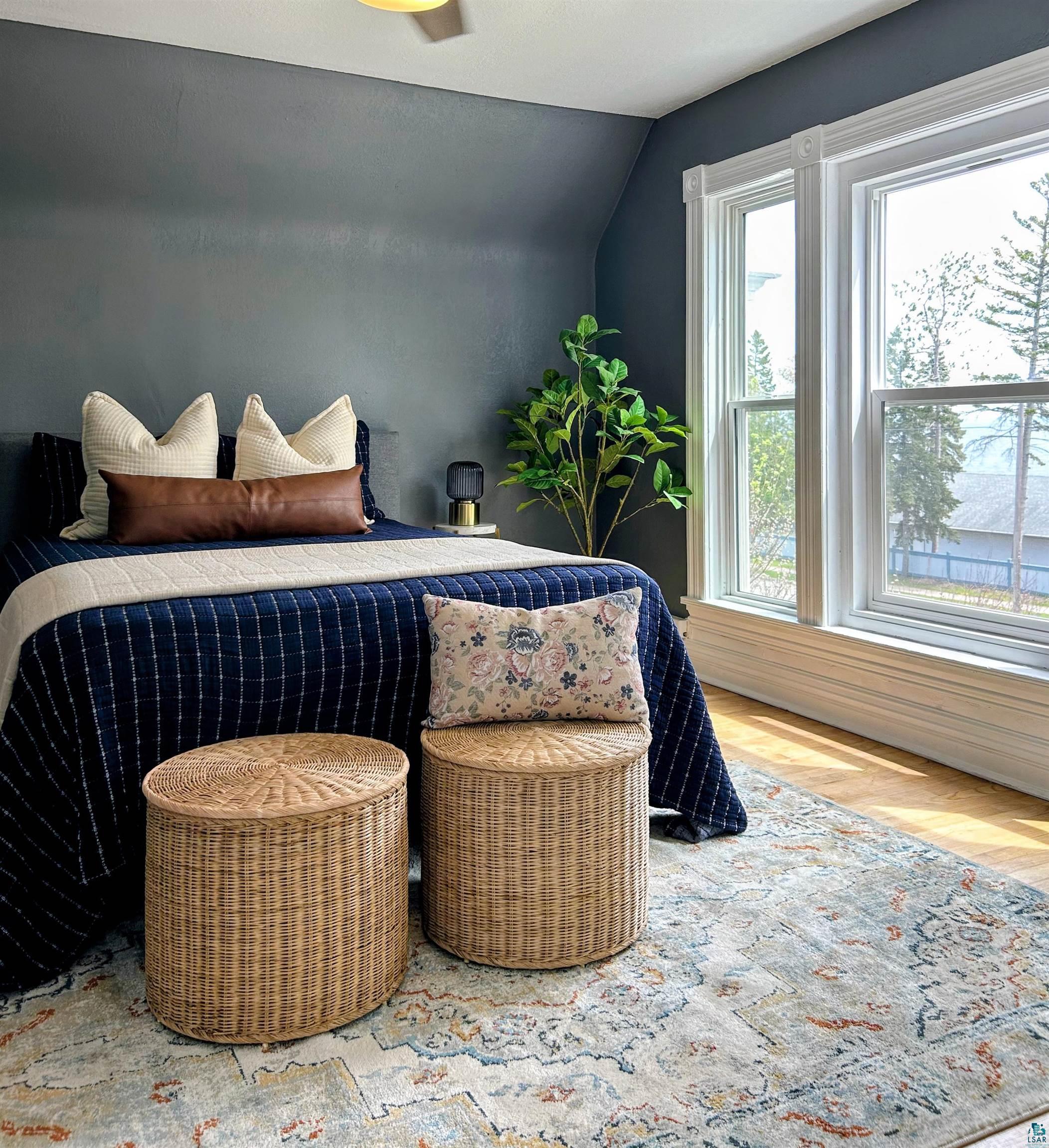 5611 London Road Duluth, MN 55804 - Photo 10 of 44 Main Bed