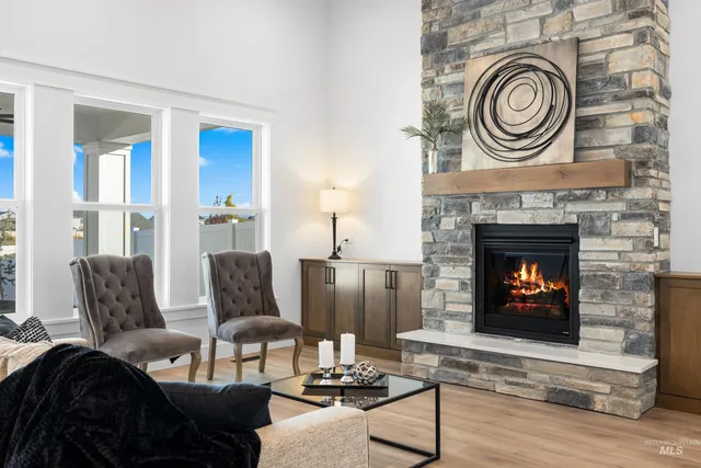 $799,900 | 82 East Jarvis Street, Meridian, ID 83642