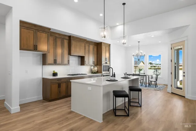 $799,900 | 82 East Jarvis Street, Meridian, ID 83642