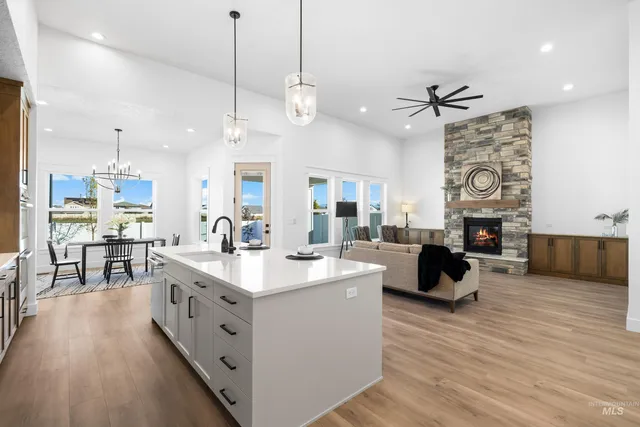 $799,900 | 82 East Jarvis Street, Meridian, ID 83642