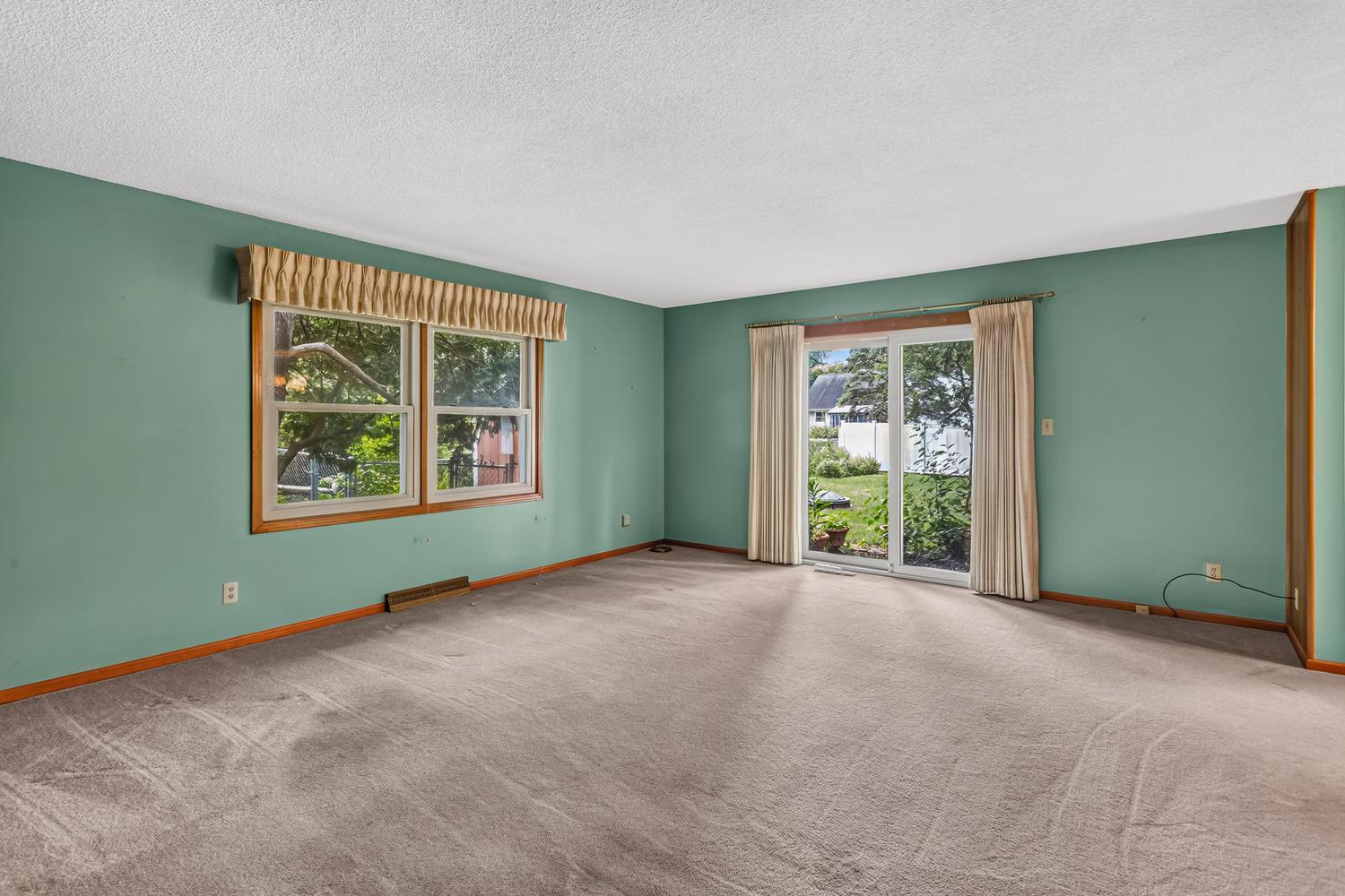 2505 Curtis Road Champaign, IL 61822 - Photo 18 of 37 Gallery Image 18