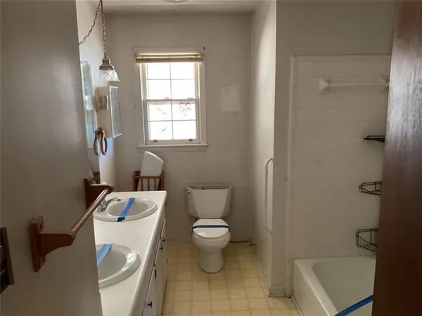 $318,000 | 142 South Abbott Road, Walhalla, SC 29691