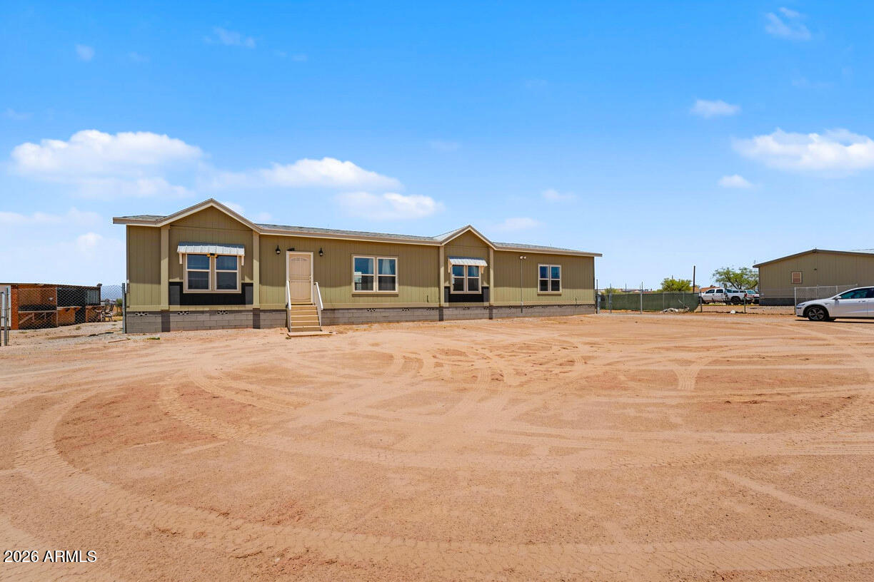 20318 West Arlington Road Buckeye, AZ 85326 - Photo 3 of 36