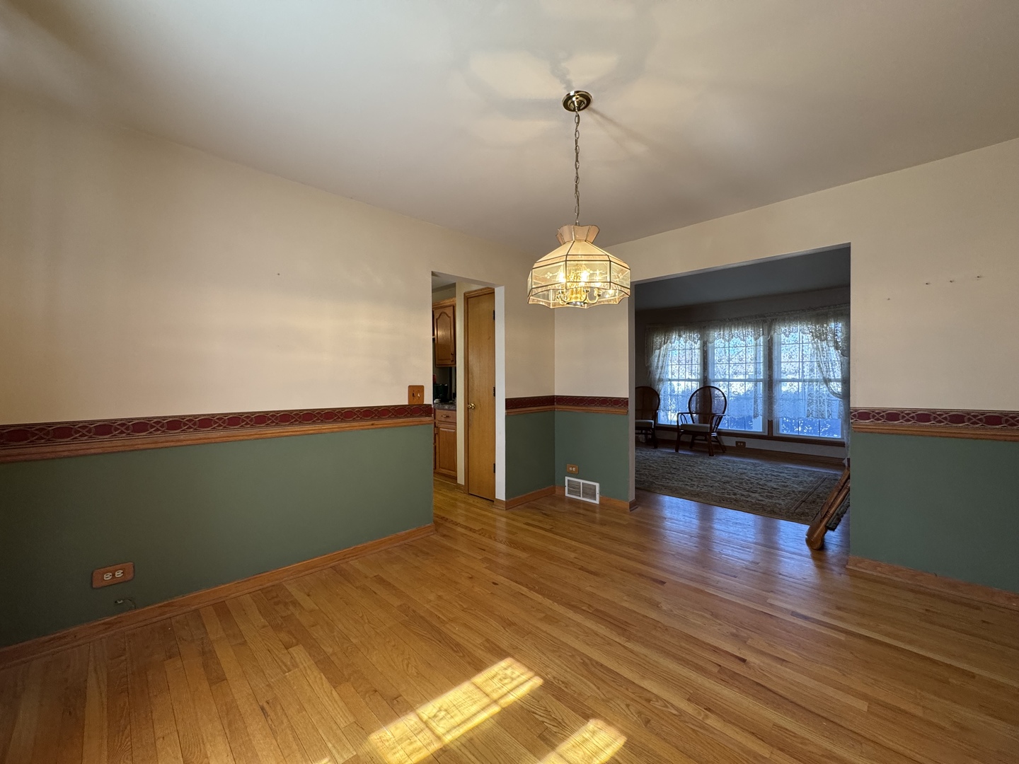 3711 Biscayne Road McHenry, IL 60050 - Photo 15 of 44 Gallery Image 15