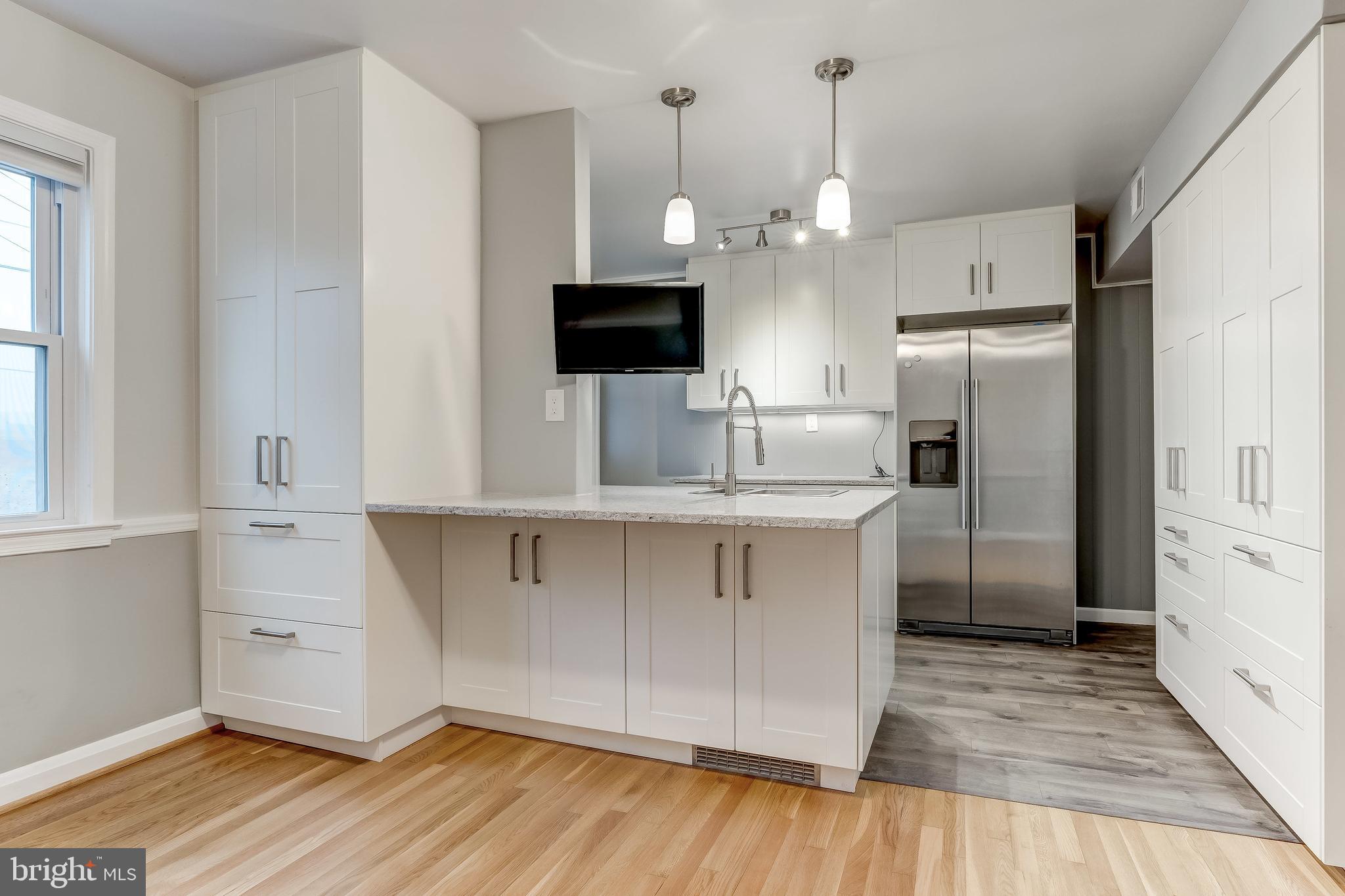 73 Garden Ridge Road Baltimore, MD 21228 - Photo 14 of 40 Kitchen