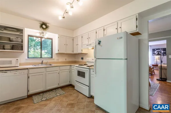 $315,000 | 109 Hammond Street, Unit B, Charlottesville, VA 22903
