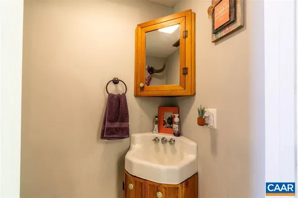 $315,000 | 109 Hammond Street, Unit B, Charlottesville, VA 22903