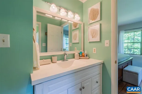 $315,000 | 109 Hammond Street, Unit B, Charlottesville, VA 22903