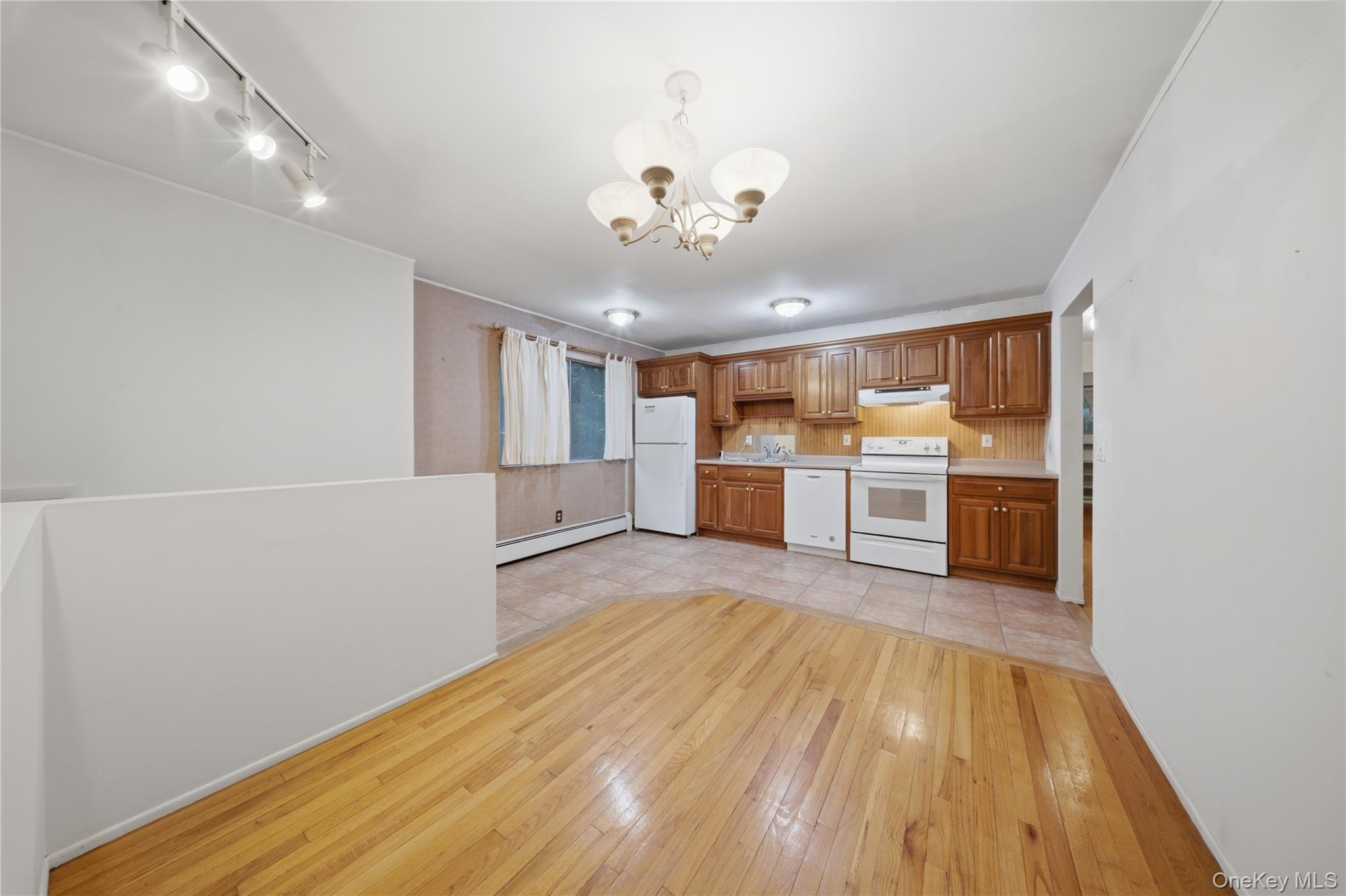 55 Corey Avenue Blue Point, NY 11715 - Photo 19 of 33
