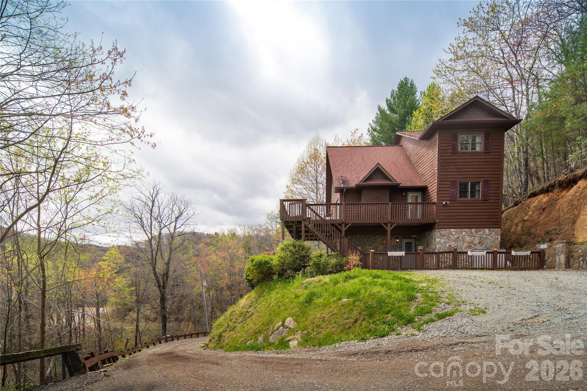 6006 Waterfalls Road Lenoir, NC 28645 - Photo 4 of 42